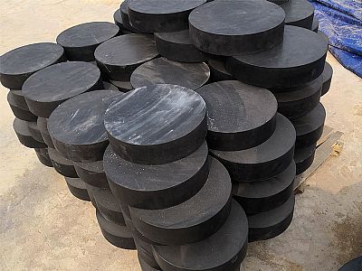 乃东区板式橡胶支座由若干层橡胶片与薄钢板经加压硫化